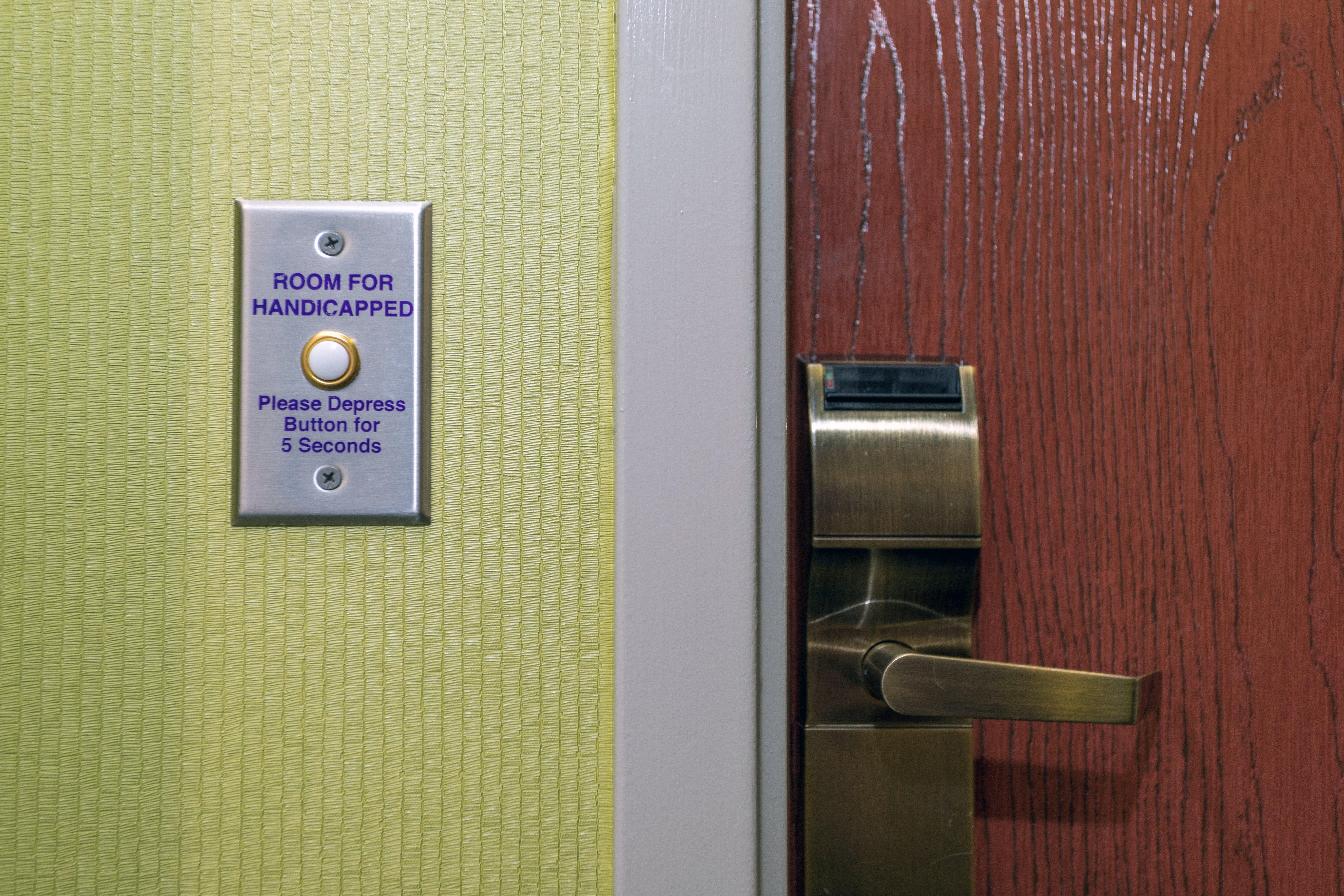Holiday Inn Express Hotel & Suites Athens By Ihg Ngoại thất bức ảnh