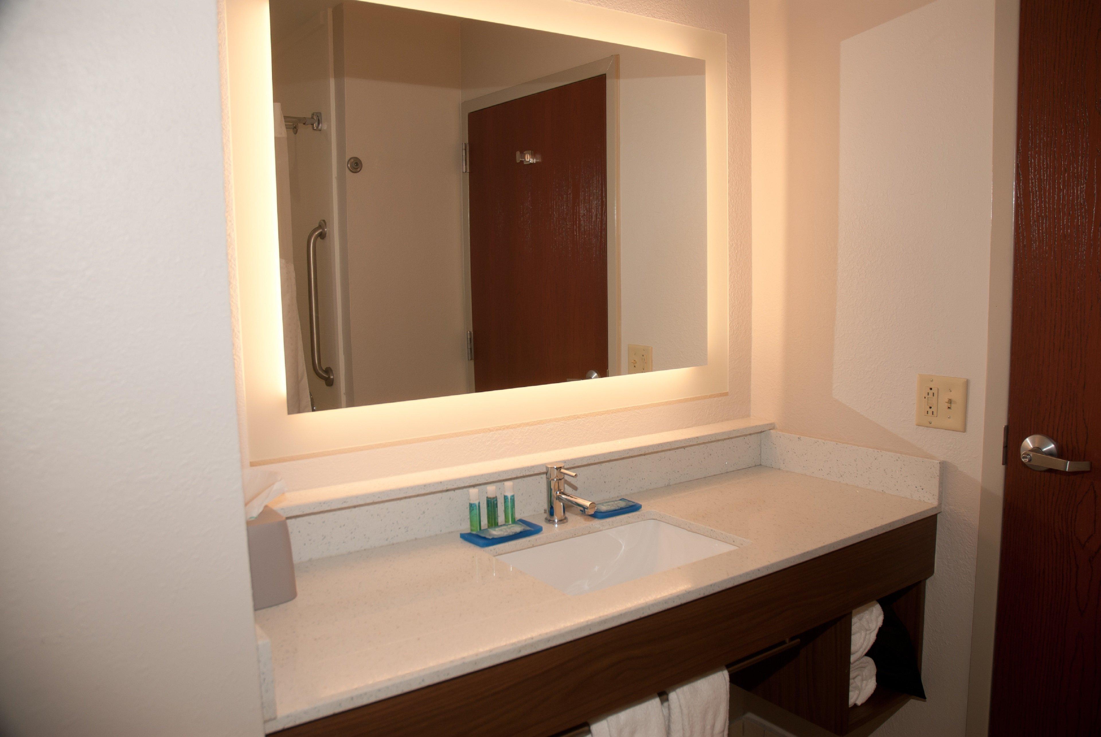 Holiday Inn Express Hotel & Suites Athens By Ihg Ngoại thất bức ảnh