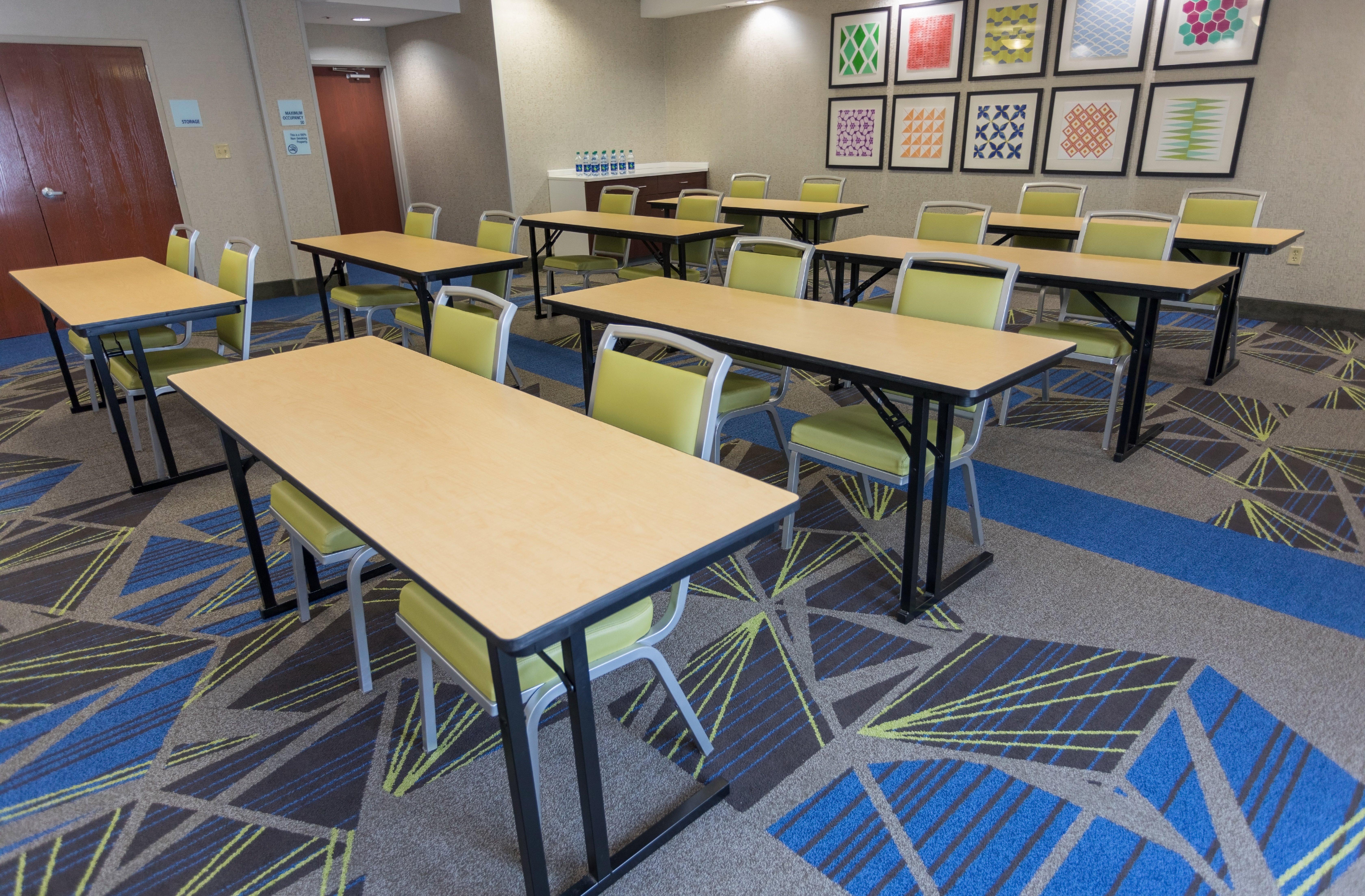Holiday Inn Express Hotel & Suites Athens By Ihg Ngoại thất bức ảnh